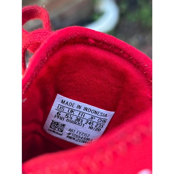 Womens Adidas Swift Run in Scarlet Red Size 6 - Picture 8 of 10